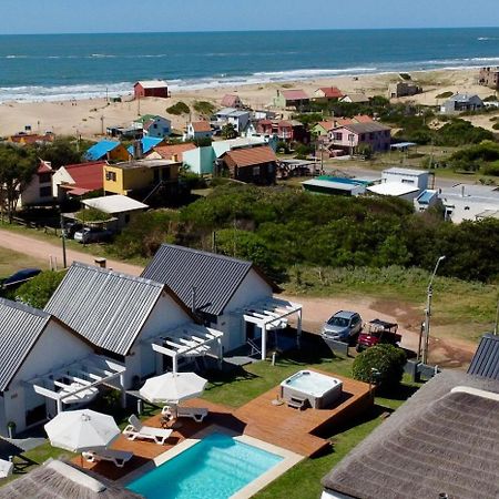 Kanaloah Lodge & Cabins Punta Del Diablo Exterior photo